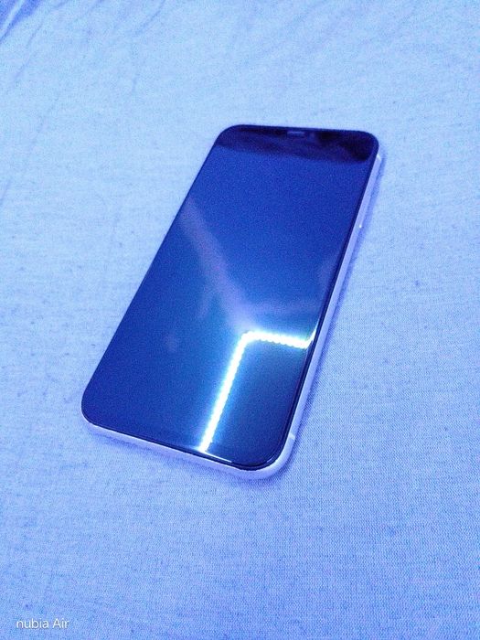 Iphone 11 64gb работи перфектно