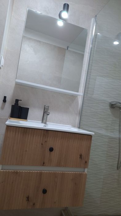 Garsonieră modernă la etajul 1 cu balcon | Mobilată și utilată complet | Zonă rezidențială