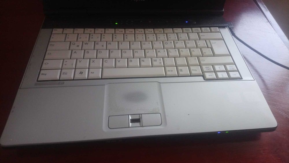 Лаптоп Fujitsu Lifebook S751