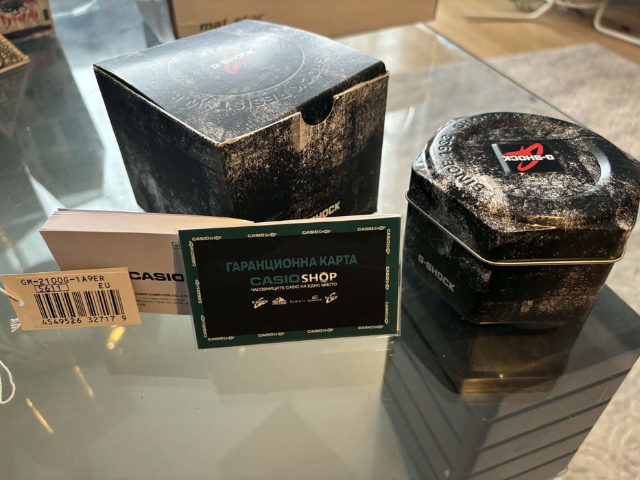 Часовник g-shock