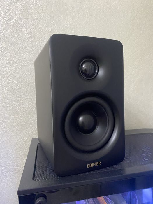 Колонки Edifier m60