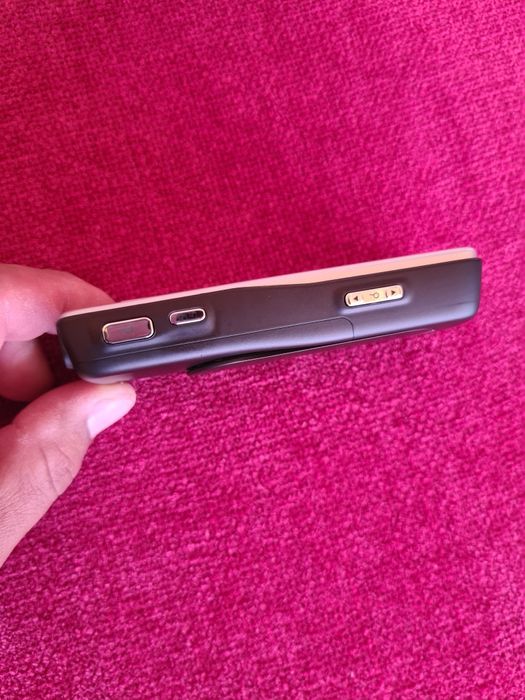 Telefon mobil Nokia N73
