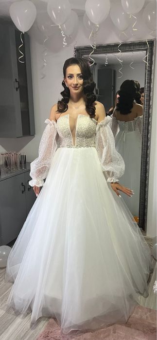 Vând rochie de mireasă