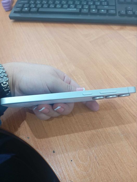 Телефон Samsung S25FE