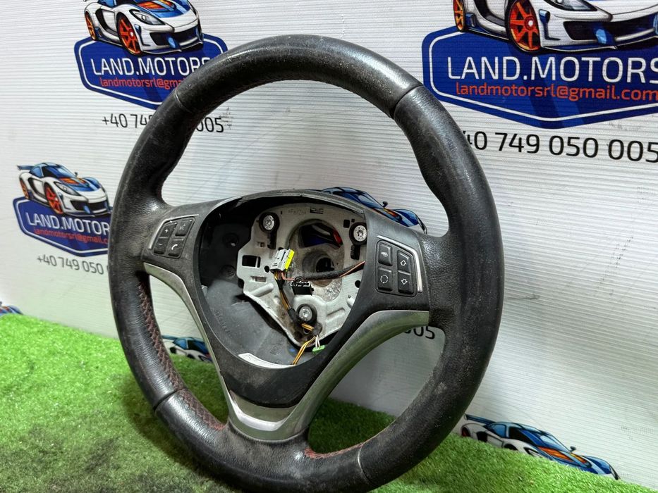 VOLAN PIELE BMW SERIA 1 E81 E82 E87 E88 2004-2011 COD OEM 307994999AEL / SW685313501