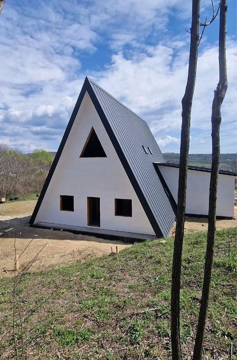 Cabana stil-afrem din lemn izolata fonic termic