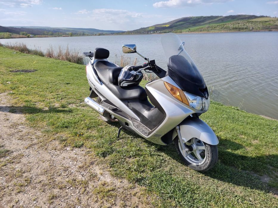 Suzuki burgman 400
