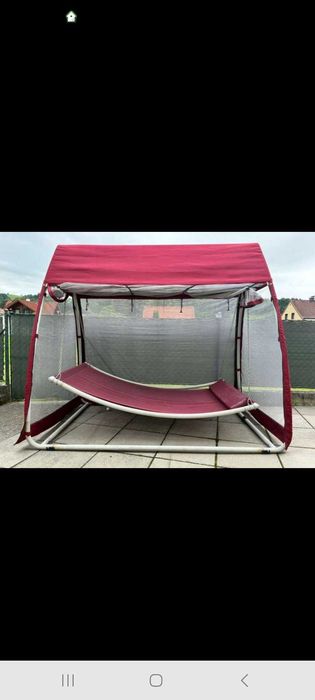 Градинска люлка с комарник