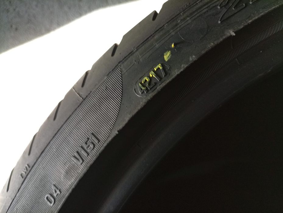 225 35 19 Pirelli