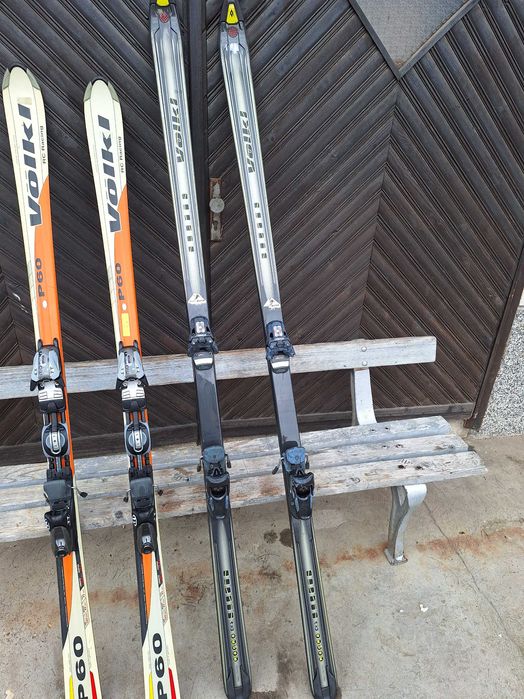 Продавам ски и щеки.