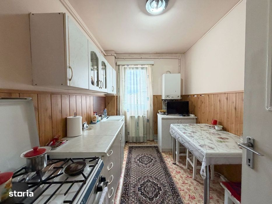 Apartament 2 camere cu balcon zona Vasile Aaron — fotografia 1