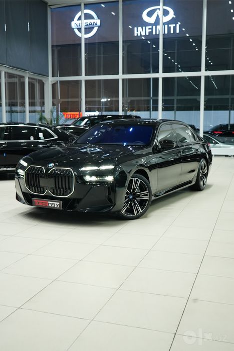 BMW 740i xDrive 2025
