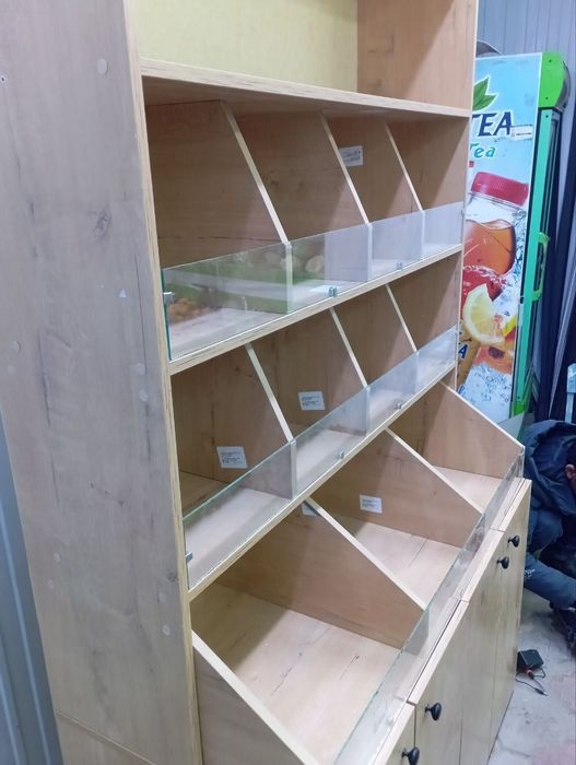 Витрина для сухофруктов