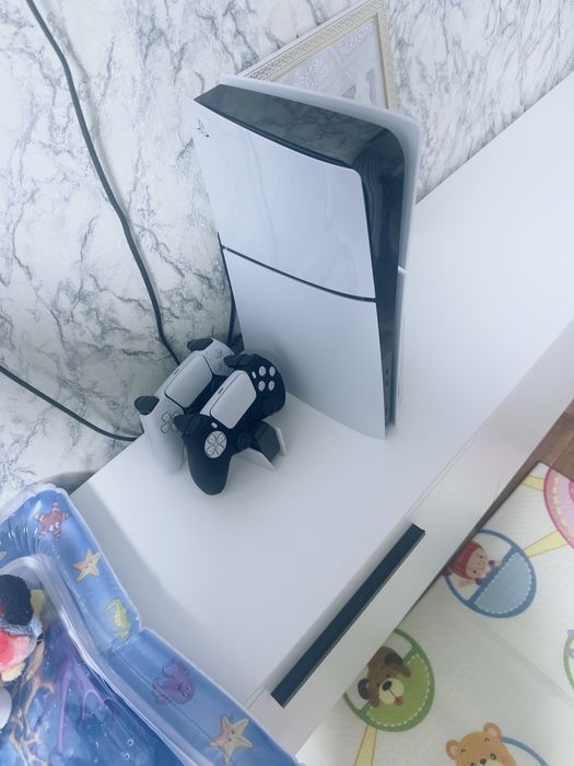 Игровая приставка Sony Playstation 5