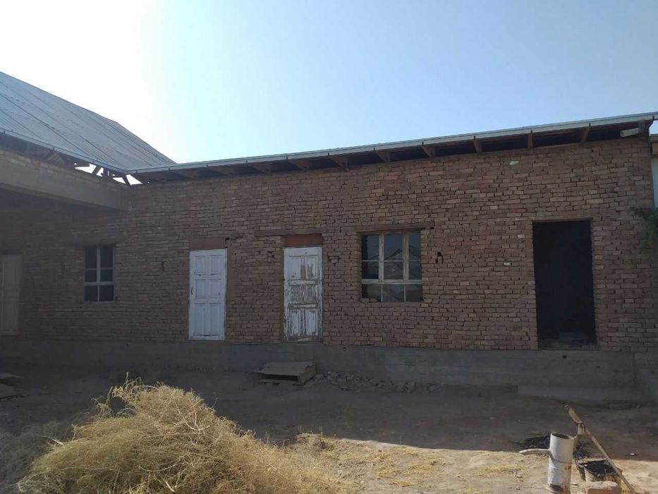 Ximiya (Uchqizil) yarim tayyor uy darhol sotiladi