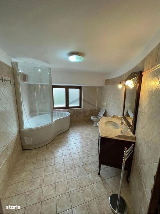 Decebal | 2 camere | 87 mp | 2 bai | Balcon