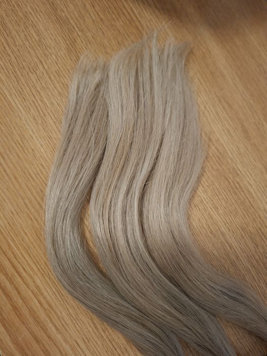 Vând set 150 bucăți extensii gri păr natural