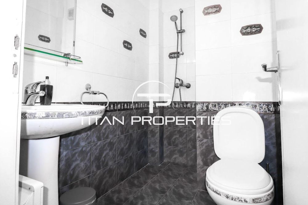 Дава се под наем Четиристаен апартамент в Варна, Общината - 150 кв.м за 1000 € - Снимка #13