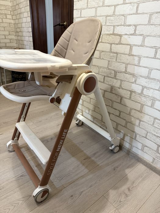 стульчиков для кормления серии BERNY.