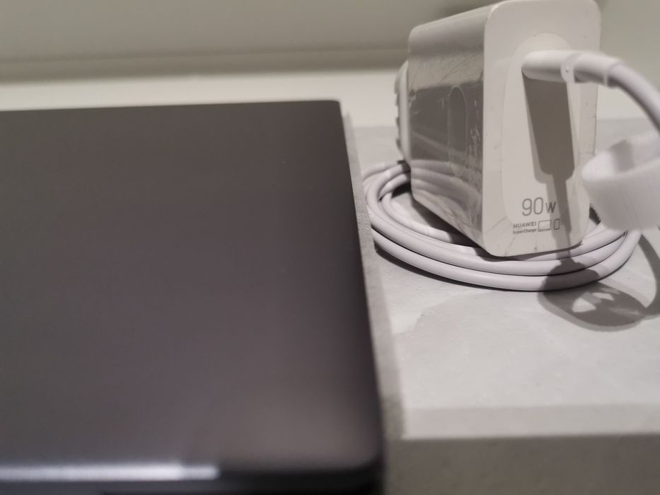 Лаптоп Huawei Мatebook 16" Ryzen 7, 512GB NVMe, 16GB, Radeon Graphics