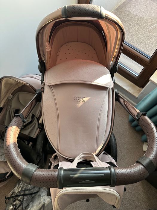 Детска количка Egg2 – пълен комплект, отлично състояние