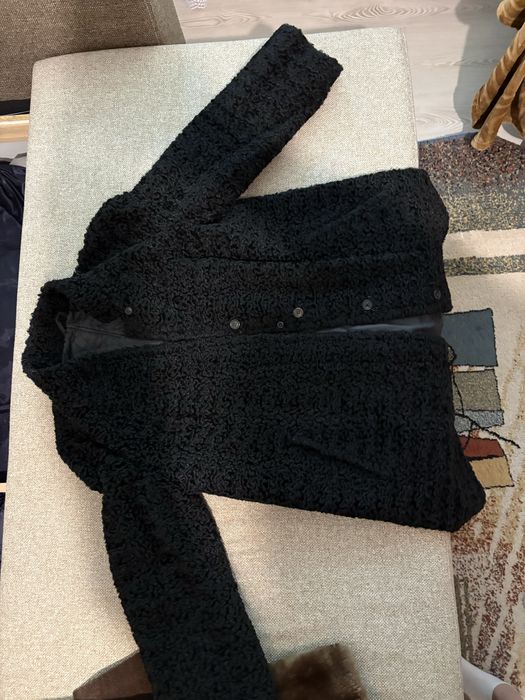 haina de blana marimea L/XL culoarea neagra