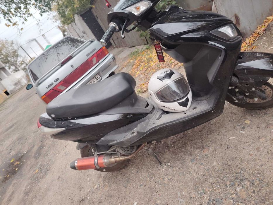 Продам скутер М8 срочно