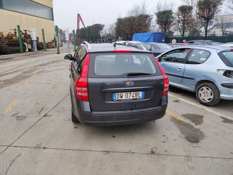 Киа Сред/Kia Ceed 1.4i 2008г