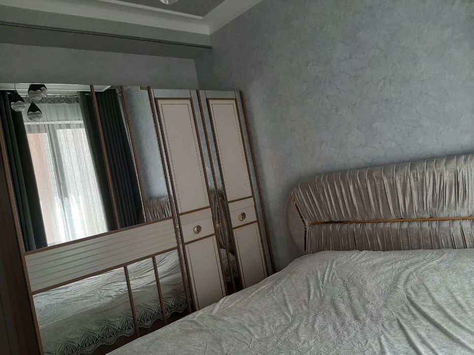 Продаю квартиру без маклер 45 кв новостройкк 2х комнота