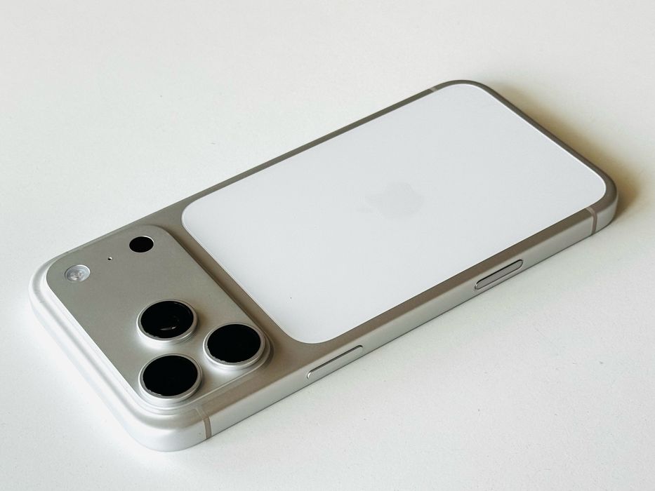 НОВ! Iphone 17 Pro Max 256GB Silver 100% Батерия! Гаранция 6 месеца