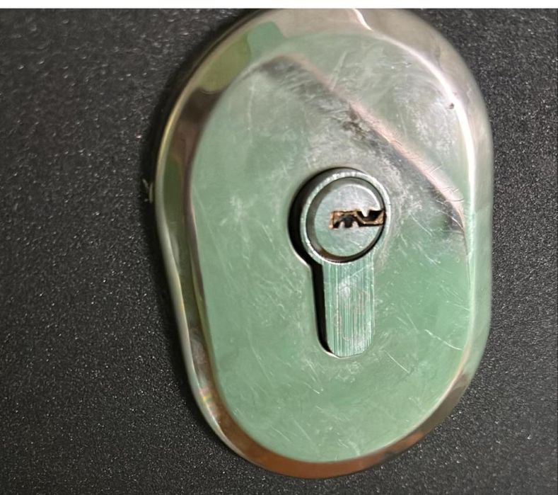 Аварийная вскрытие замков.