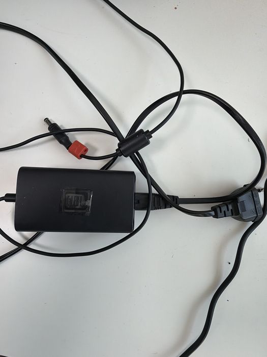 Boxa JBL Xtreme 2 impecabila cu incarcator