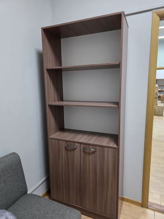 Продам два шкафа для офиса