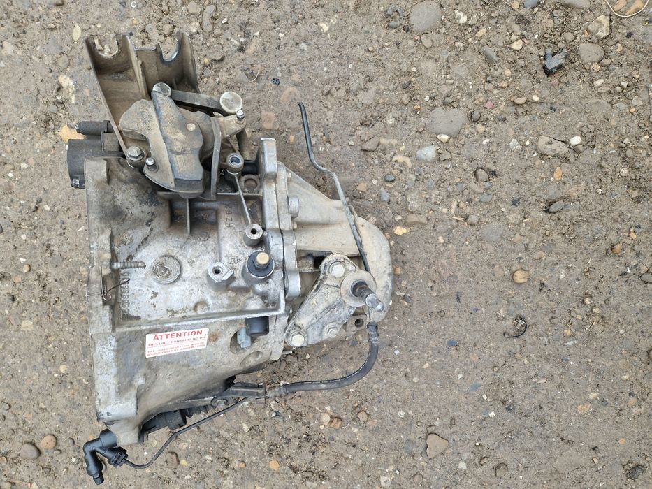 Cutie de viteze manuală Peugeot 208 1.6 HDI