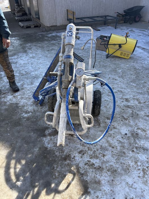 Безвоздушный распелитель краски