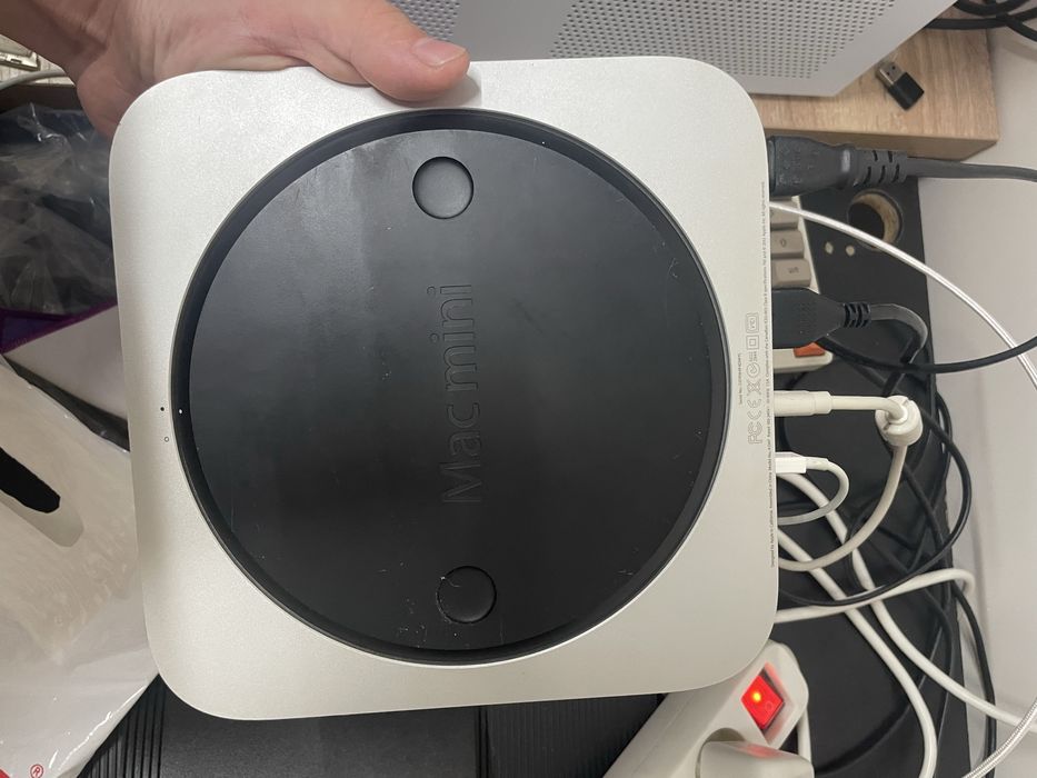 Продам mac mini 2012 года
