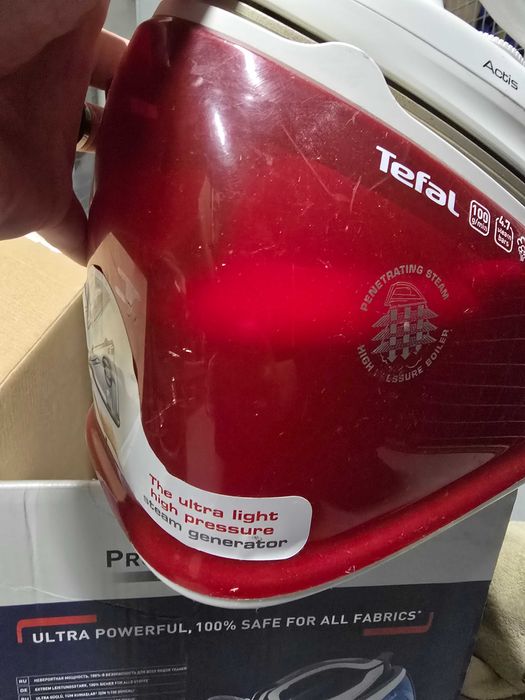 Vand Statie de calcat Tefal