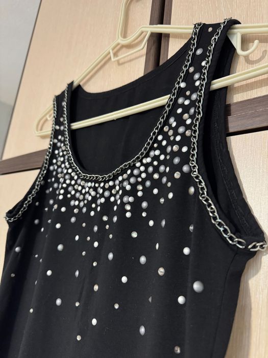 Дамски топове и тениски - S, M