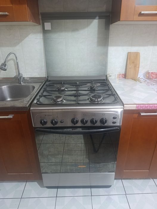Продается газовая плита