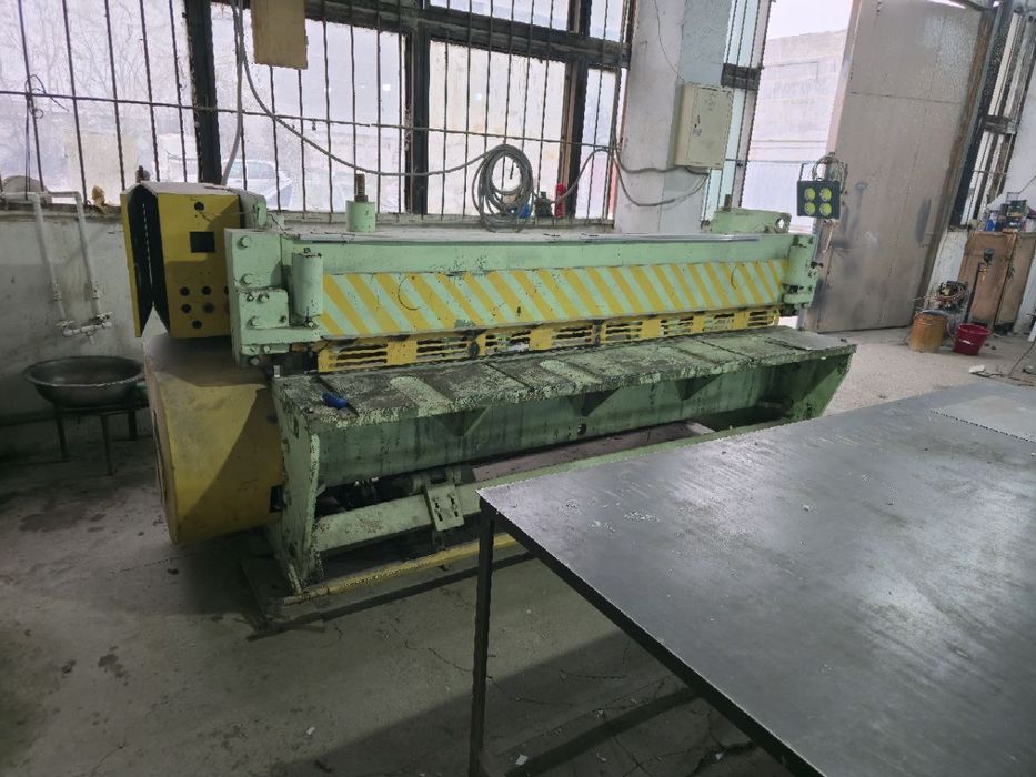 Гильотин/Gilyatin 2.5 m ishlap turipti