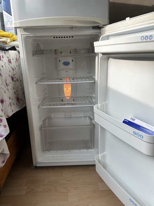 Холодильник LG electrocool  в хорошем состоянии