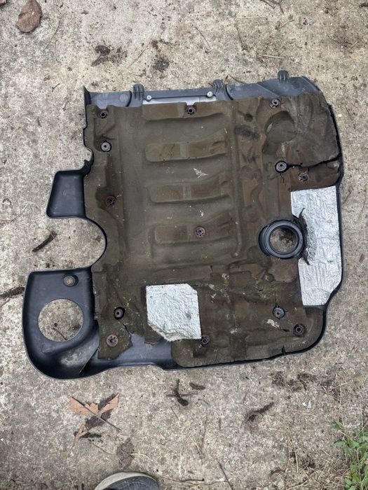 Оригинална кора капак за двигател БМВ BMW E90 E91 E92 E93
