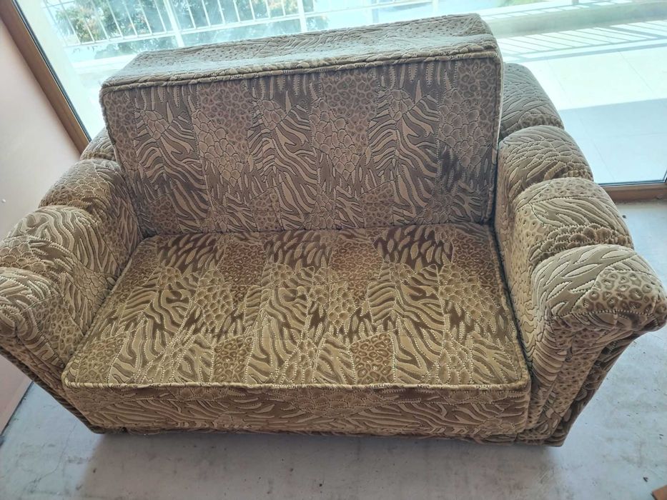 Разпродажба на Дивани разтегателни- двойки