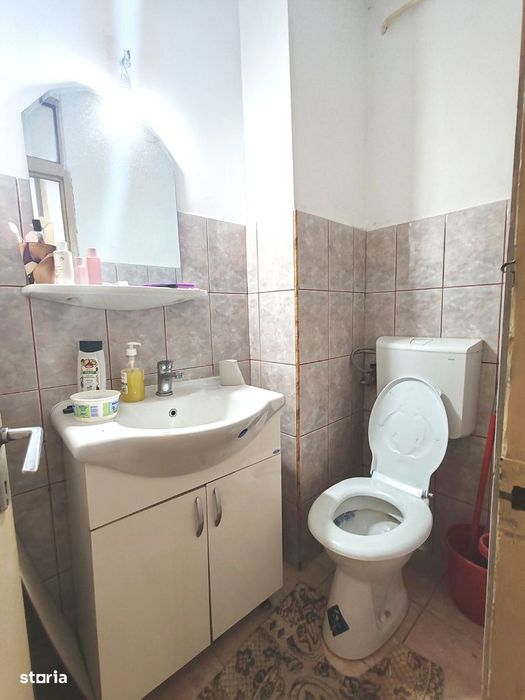 Apartament 3 camere Prundu, decomandat, 2 bai, 2 balcoane, 73 mp