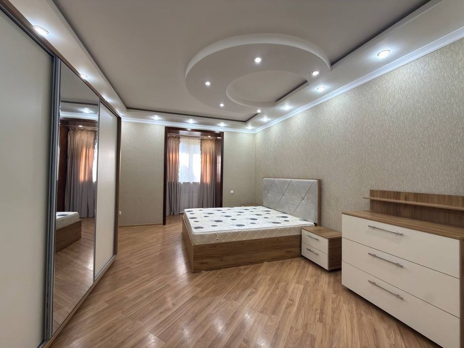 Продается 3х ком квартира, ориентир: ЦУМ Кафе дустлар, 83,33м²