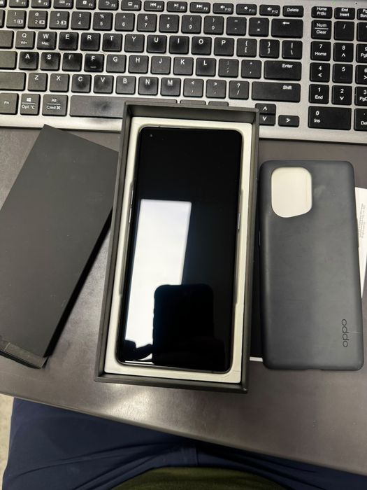 Vand Oppo Find X5