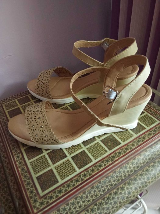 Дамски летни обувки