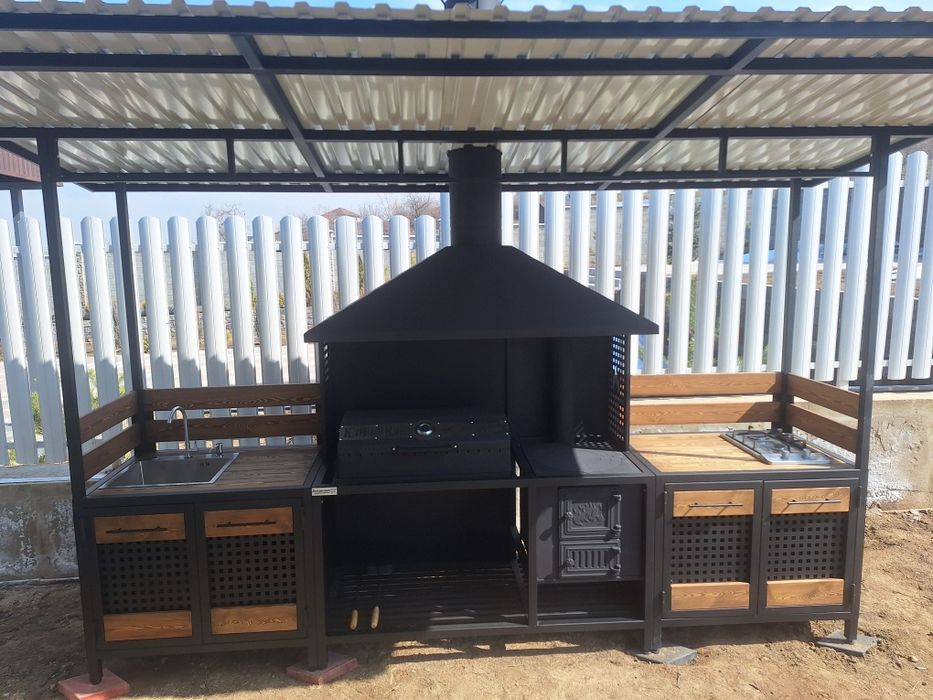 Барбекю комплекс под навесом
