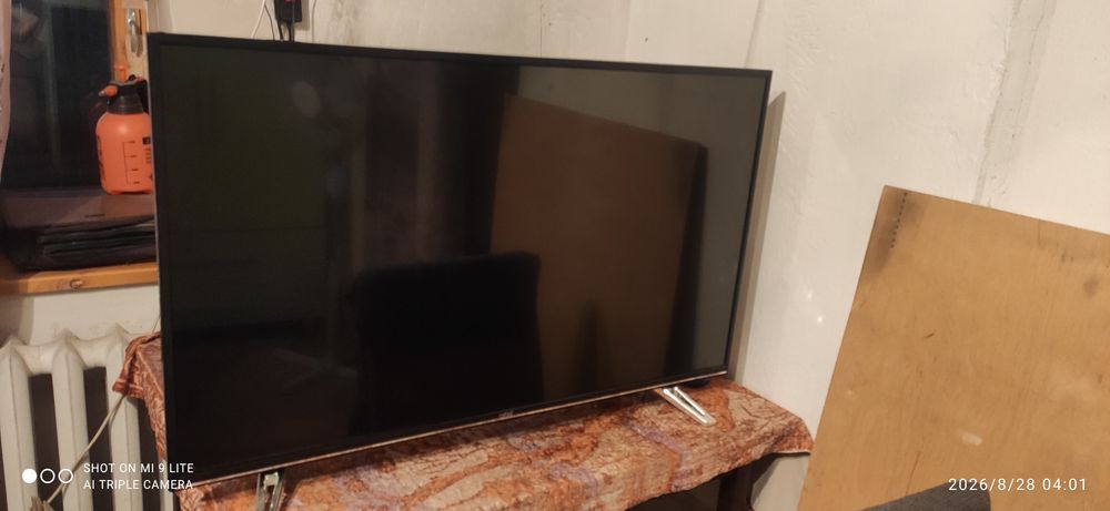 Продам телевизор Artel 43