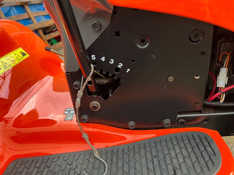 Тракторна косачка HusgVarna 17.0 hp USA + Ремарке